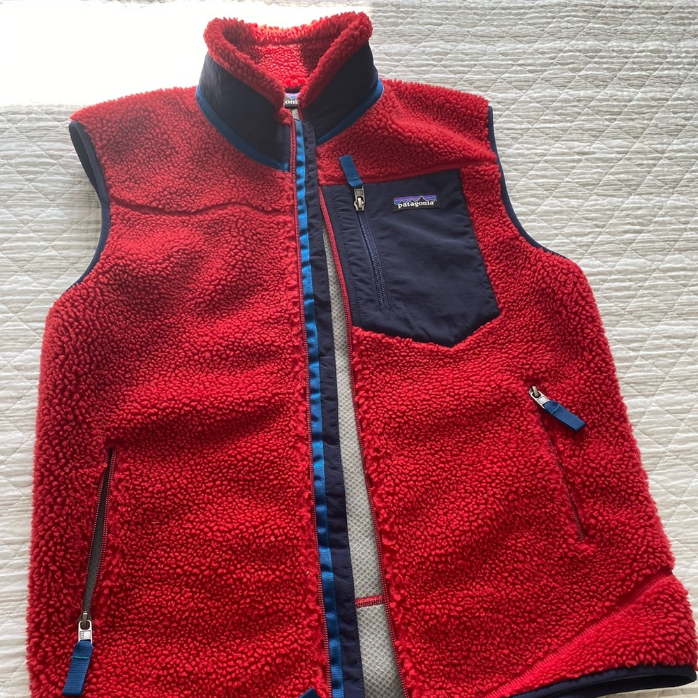 Men’s red classic vintage fleece vest Patagonia